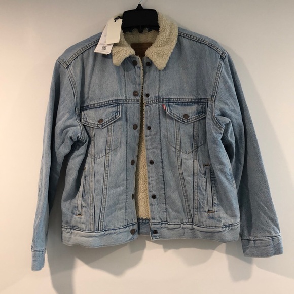 LEVI’S Dad Sherpa Trucker in Warm Daddy Mac - Picture 7 of 7